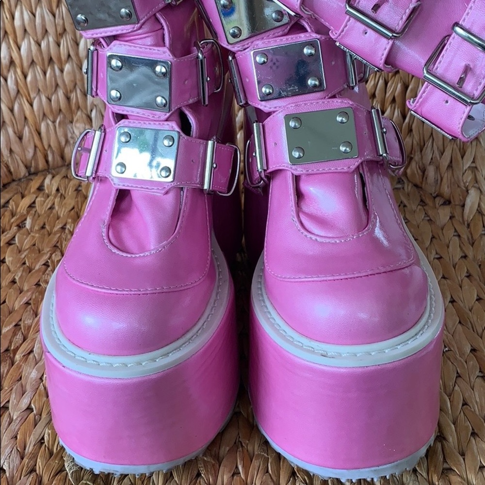 ❣️Sold❣️Pink Demonia Trinity Knee High Boots 8M - Picture 3 of 8